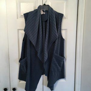 Le Moda Women's Pleated Vest